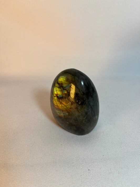 Labradorit frei Form