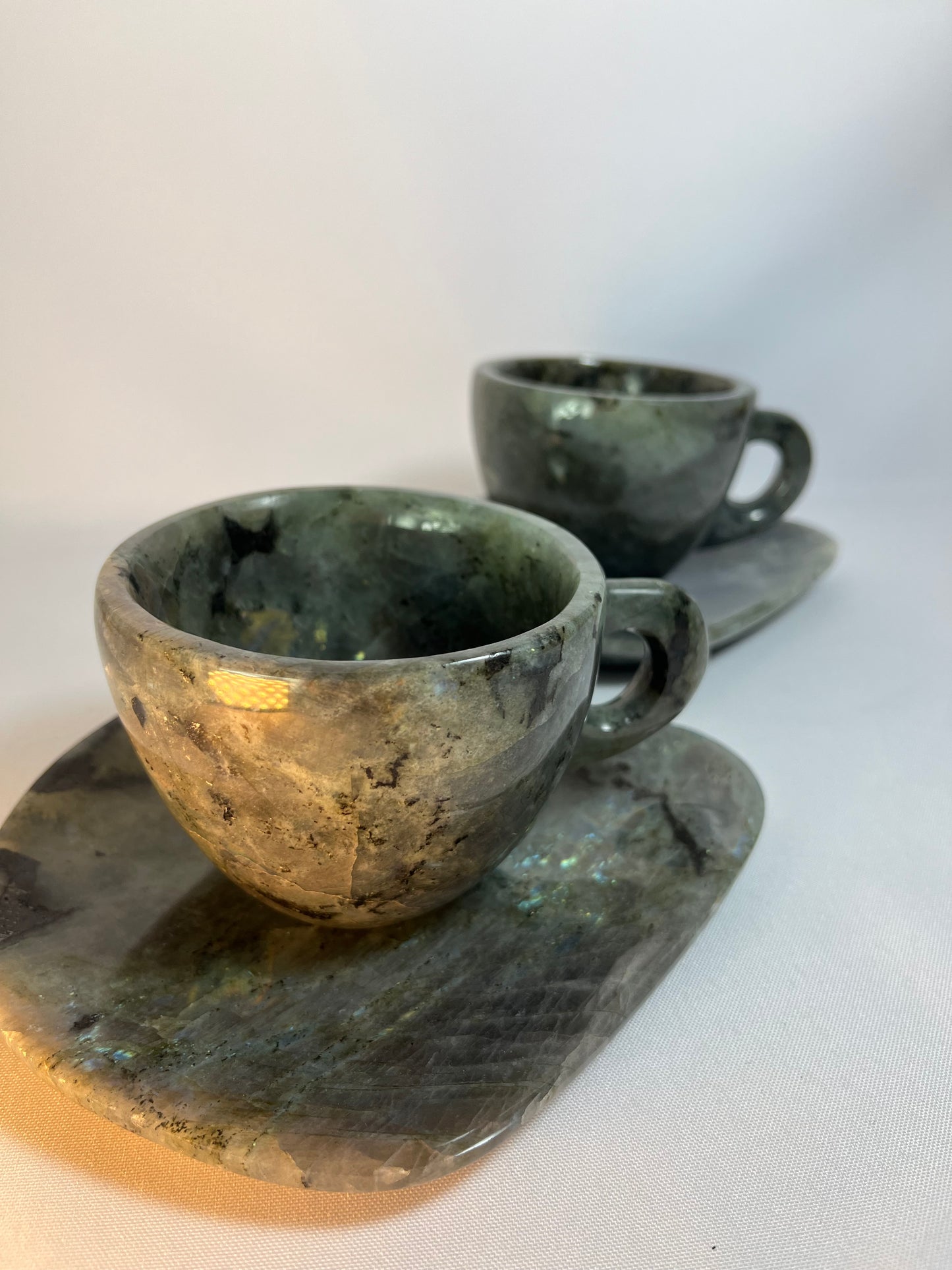 Labradorit Teller und Tassen