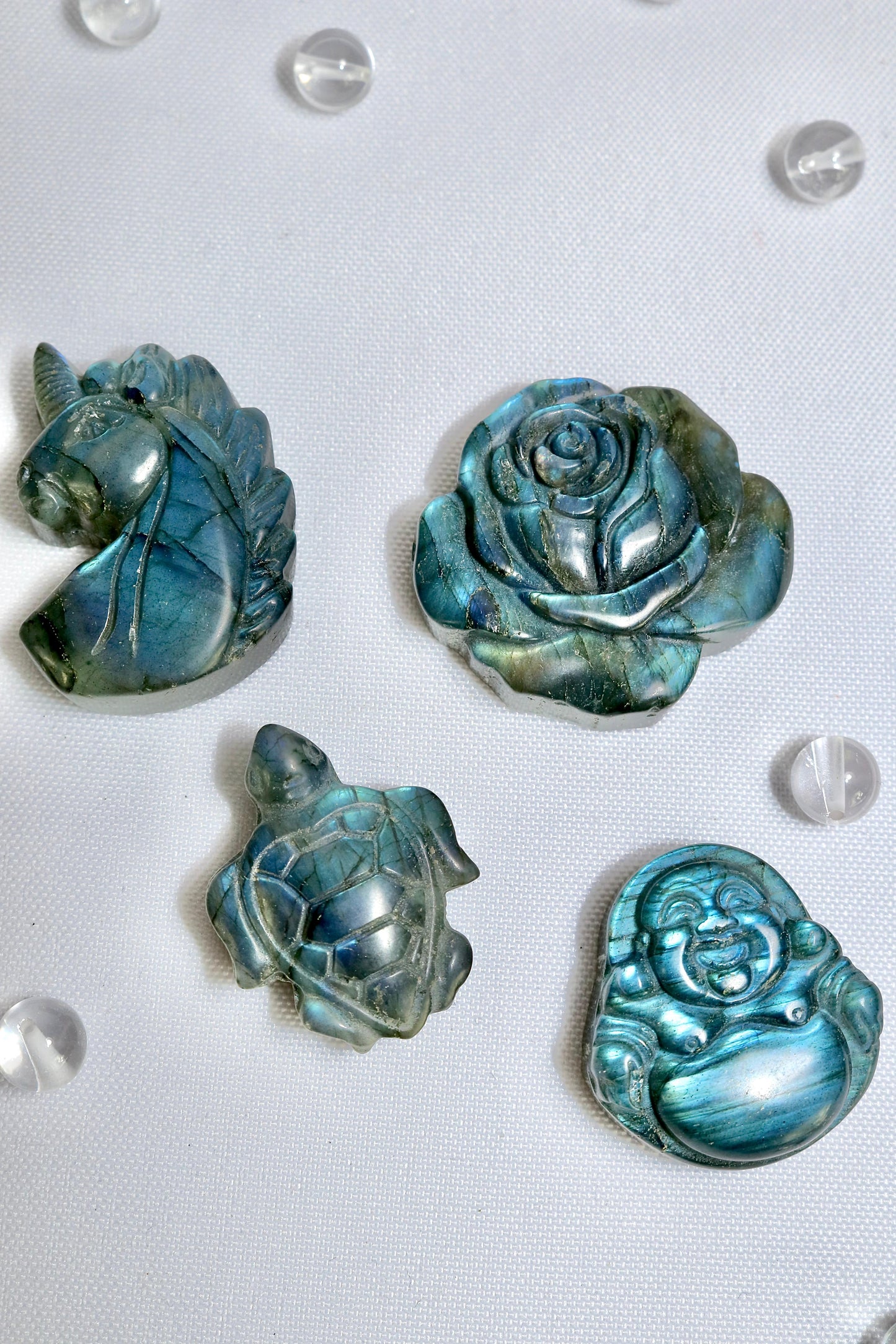 Labradorit Carvings